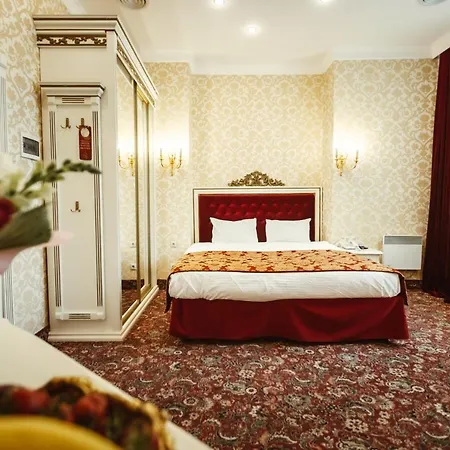 De Paris 3*