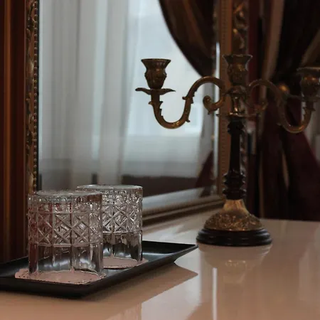 De Paris 3*